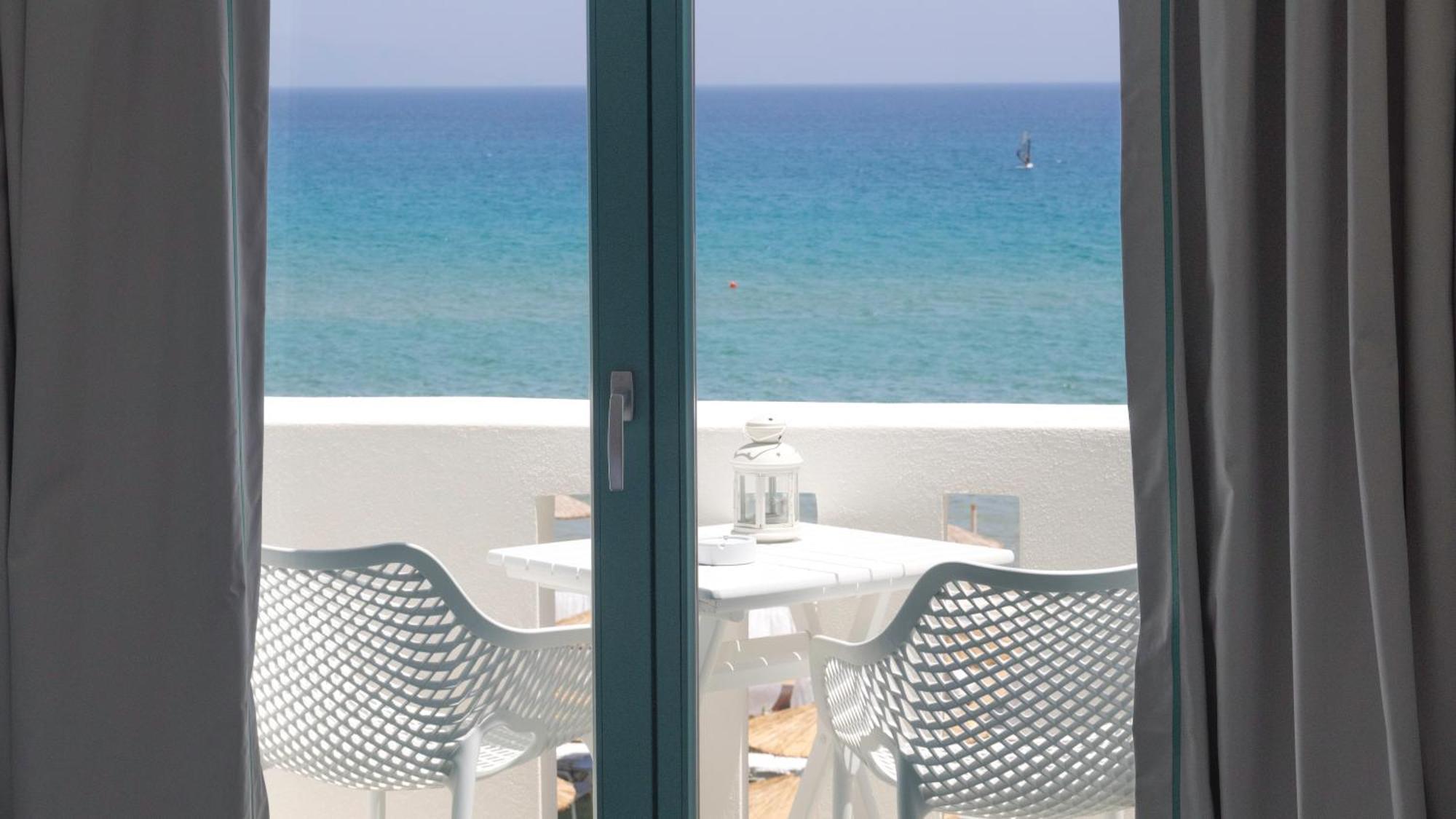 Amaryllis Beach Hotel Chrisi Akti  Pokoj fotografie